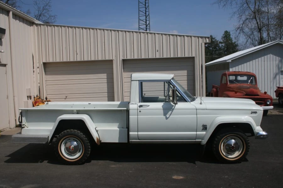 1965 Jeep SJ Gladiator - Image 2 of 8