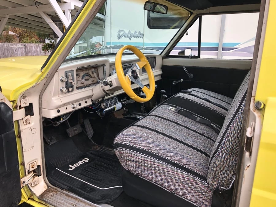 1965 Jeep SJ Gladiator - Image 5 of 12