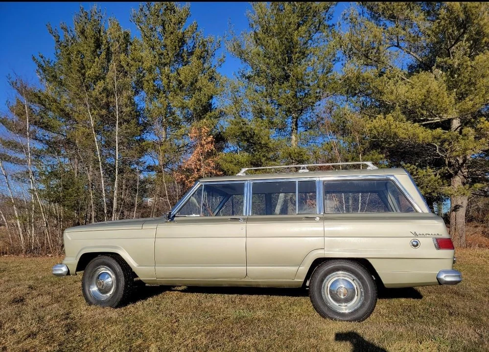 1965 Jeep SJ Wagoneer - Image 9 of 31