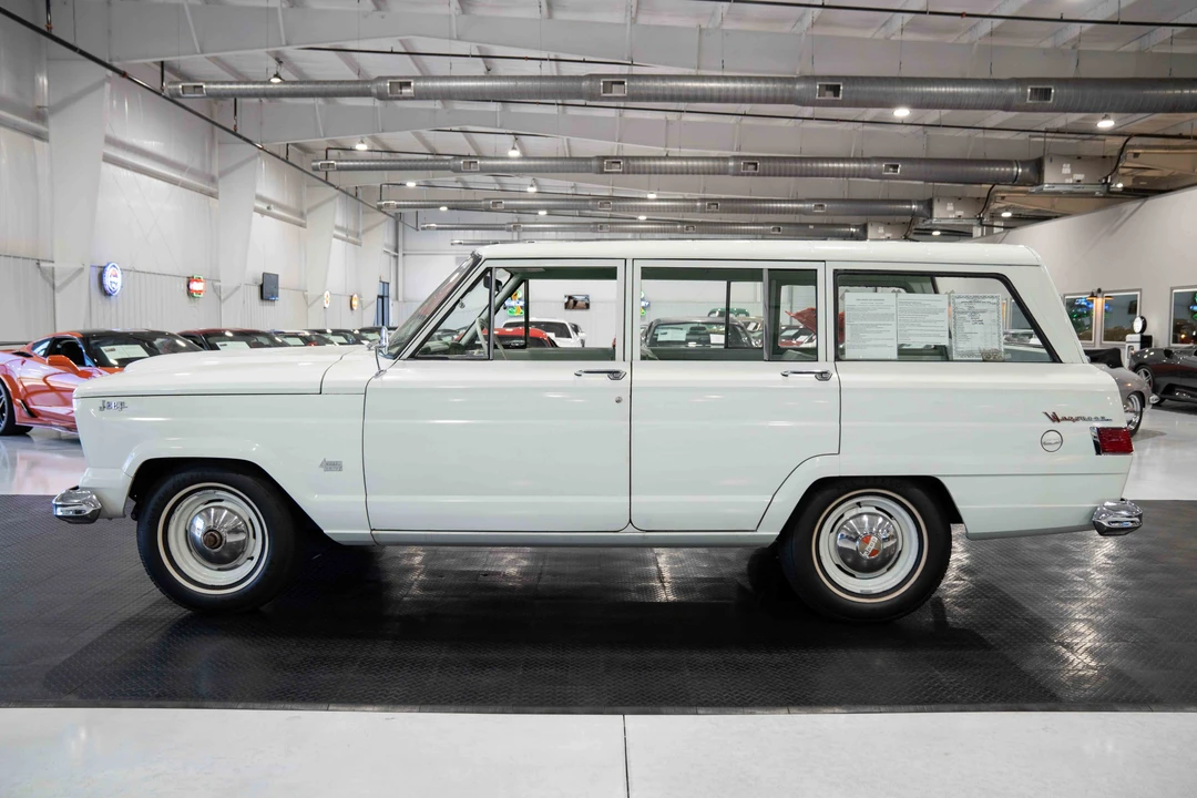 1965 Jeep SJ Wagoneer - Image 4 of 31