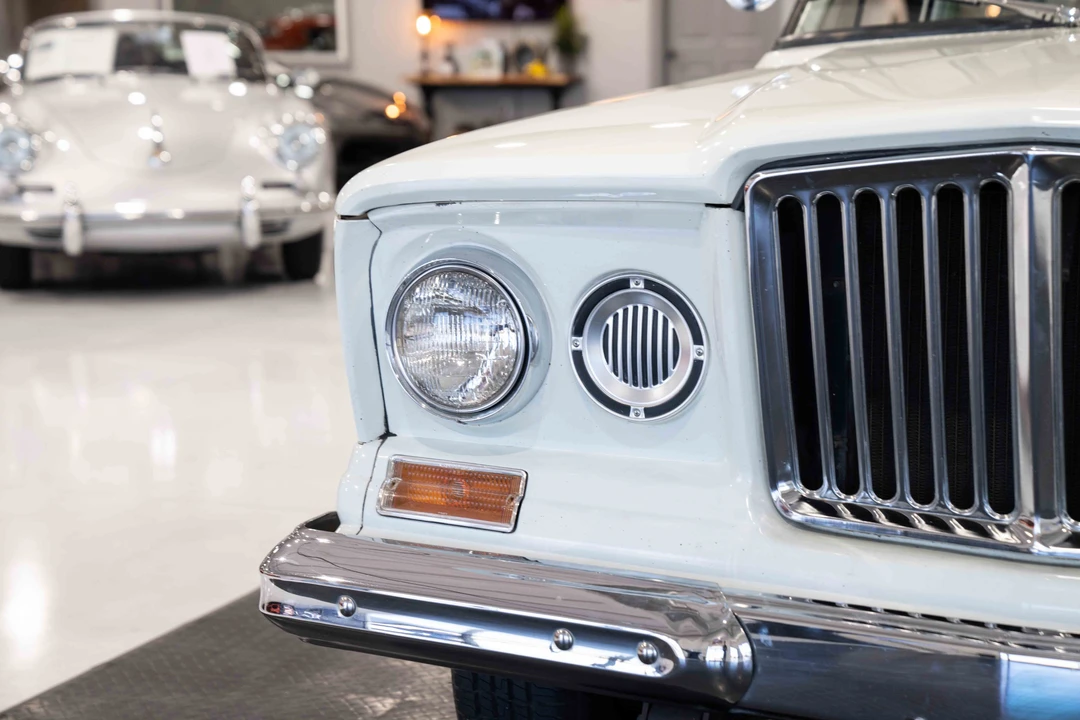 1965 Jeep SJ Wagoneer - Image 11 of 31