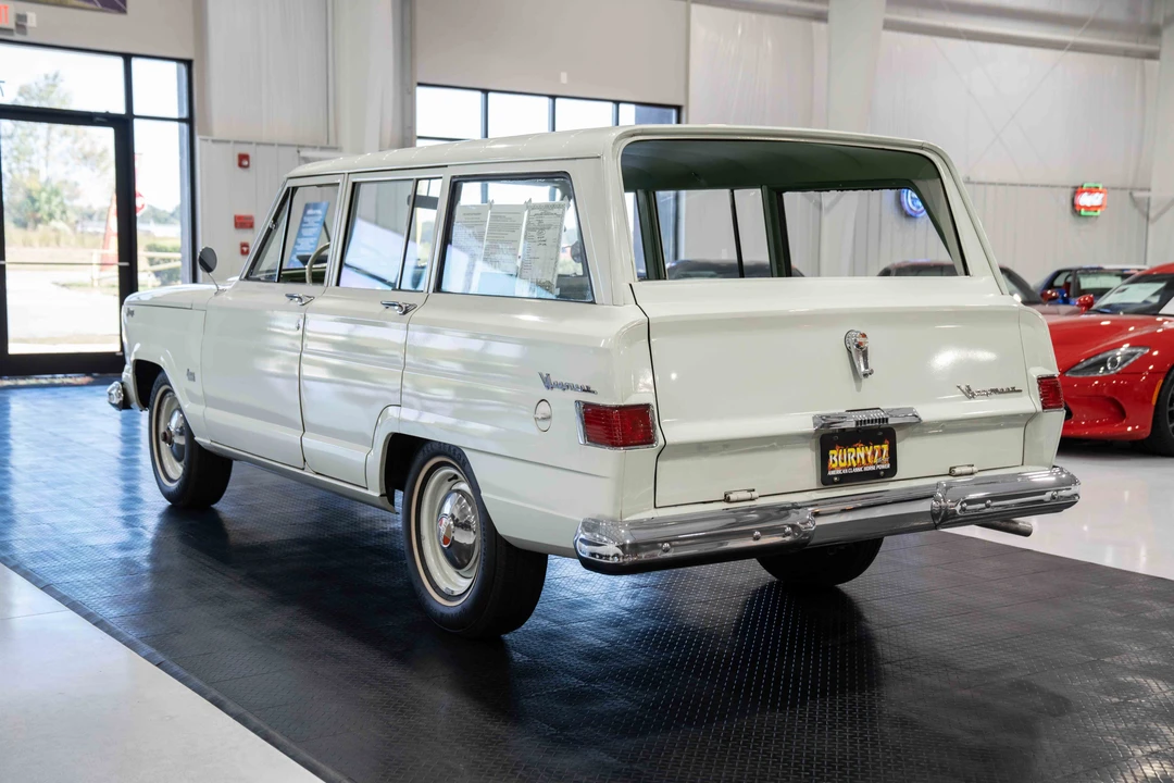 1965 Jeep SJ Wagoneer - Image 5 of 31