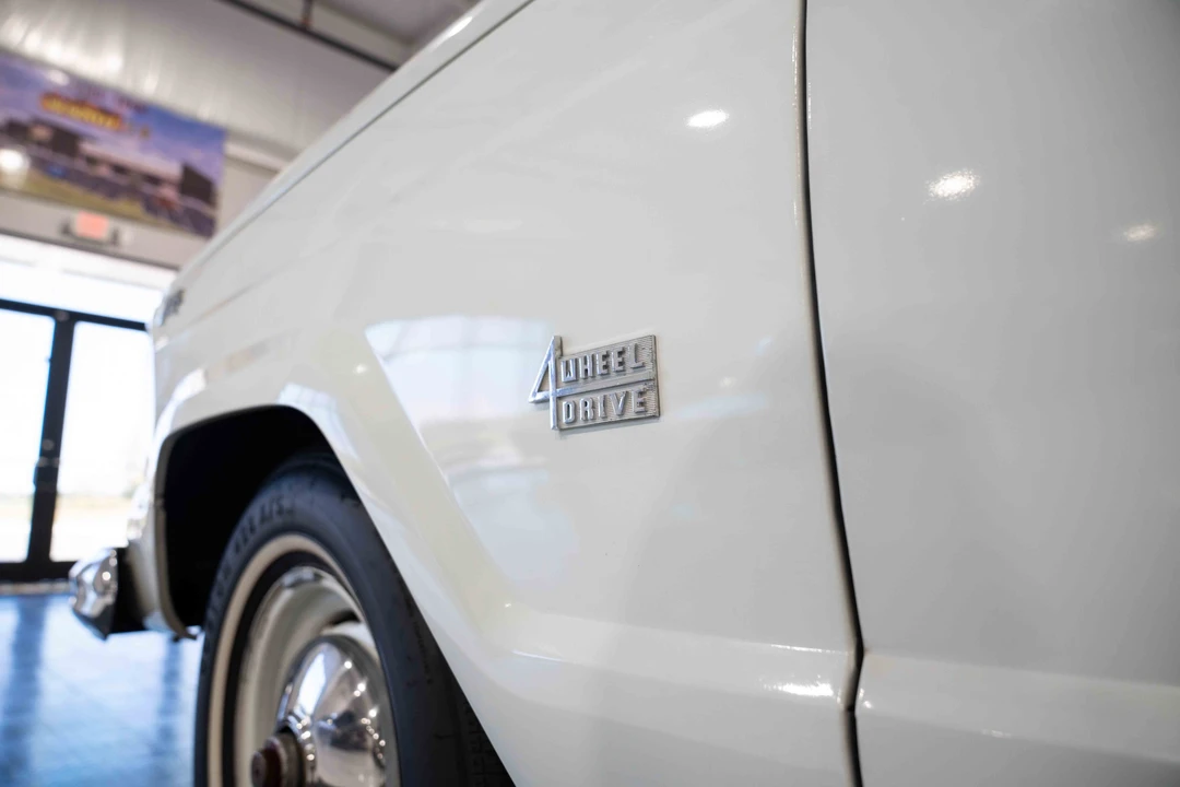 1965 Jeep SJ Wagoneer - Image 16 of 31