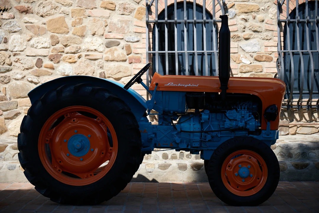 1965 Lamborghini Tractors - Image 8 of 31