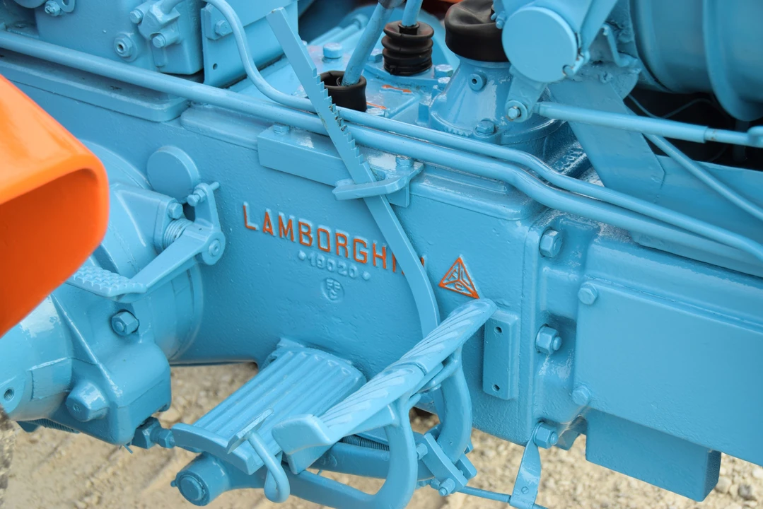 1965 Lamborghini Tractors - Image 16 of 21