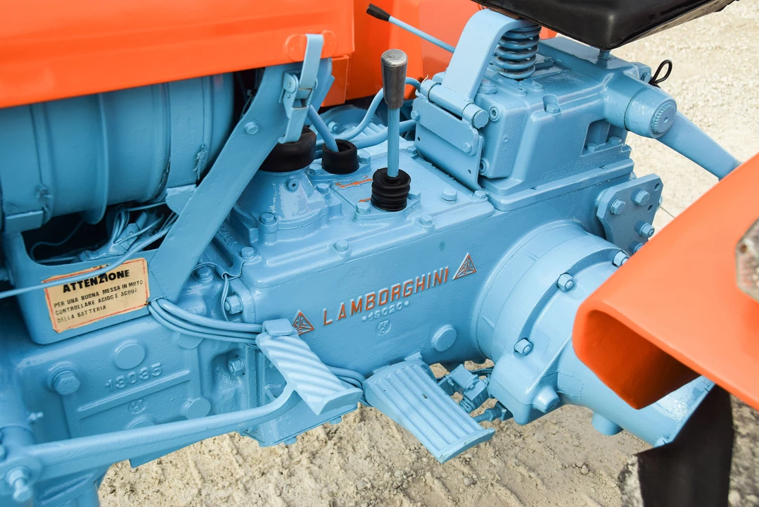 1965 Lamborghini Tractors - Image 12 of 21