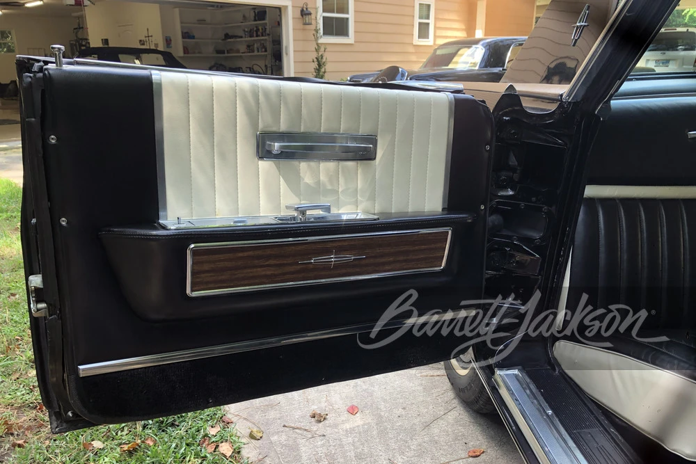 1965 Lincoln Continental 4th Gen - Image 21 of 29