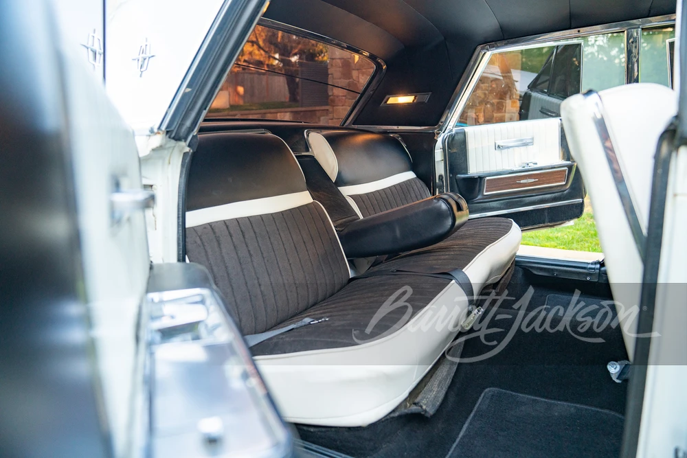 1965 Lincoln Continental 4th Gen - Image 13 of 31