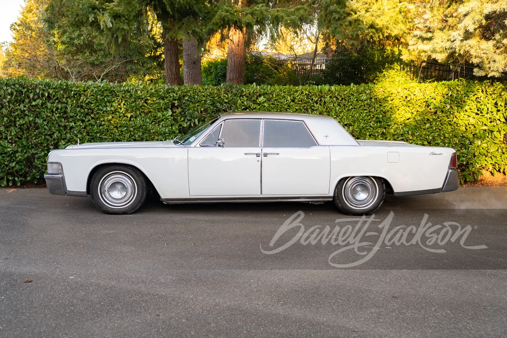 1965 Lincoln Continental 4th Gen - Image 15 of 31