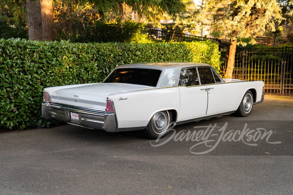 1965 Lincoln Continental 4th Gen - Image 18 of 31