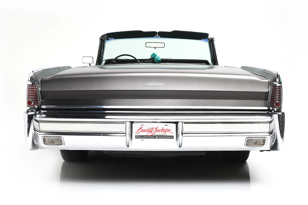 1965 Lincoln Continental 4th Gen - Image 8 of 13