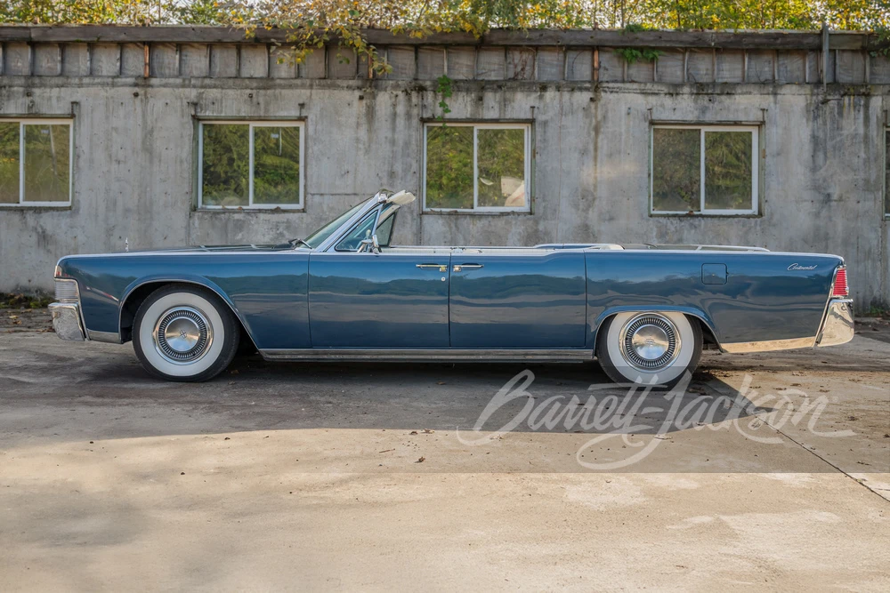 1965 Lincoln Continental 4th Gen - Image 22 of 31