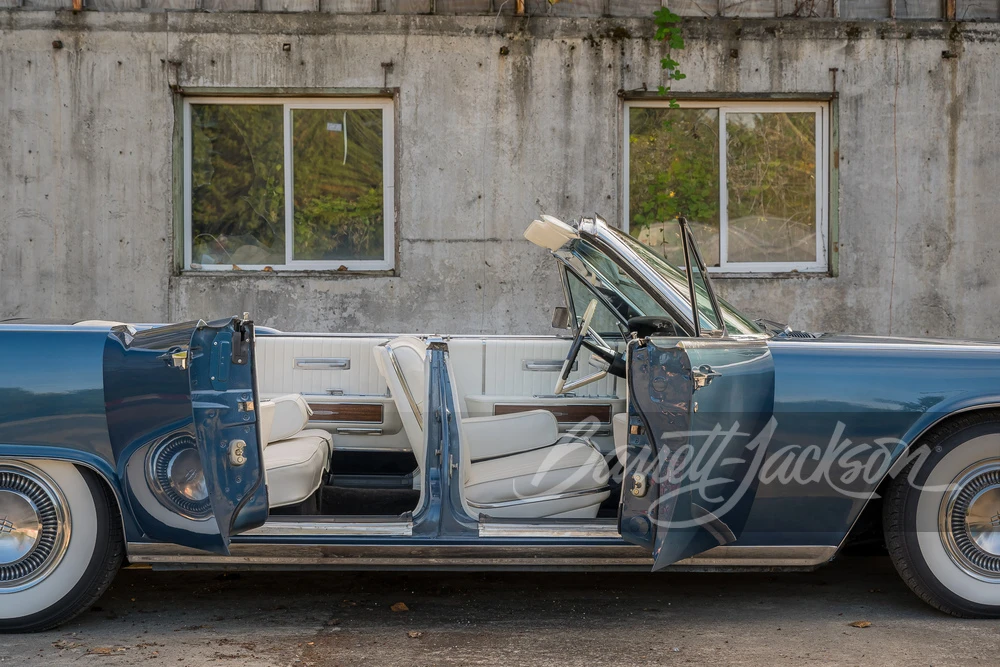 1965 Lincoln Continental 4th Gen - Image 13 of 31