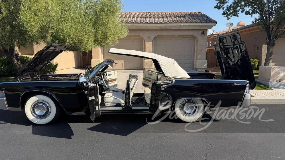 1965 Lincoln Continental 4th Gen - Image 11 of 14