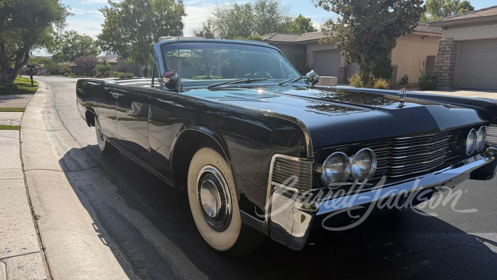 1965 Lincoln Continental 4th Gen - Image 13 of 14