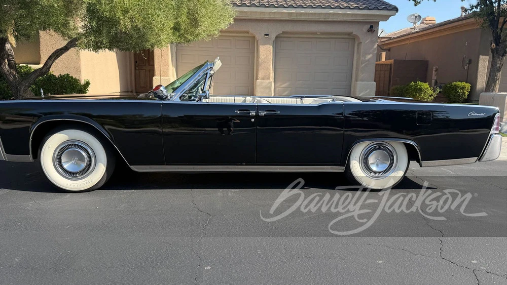 1965 Lincoln Continental 4th Gen - Image 2 of 14