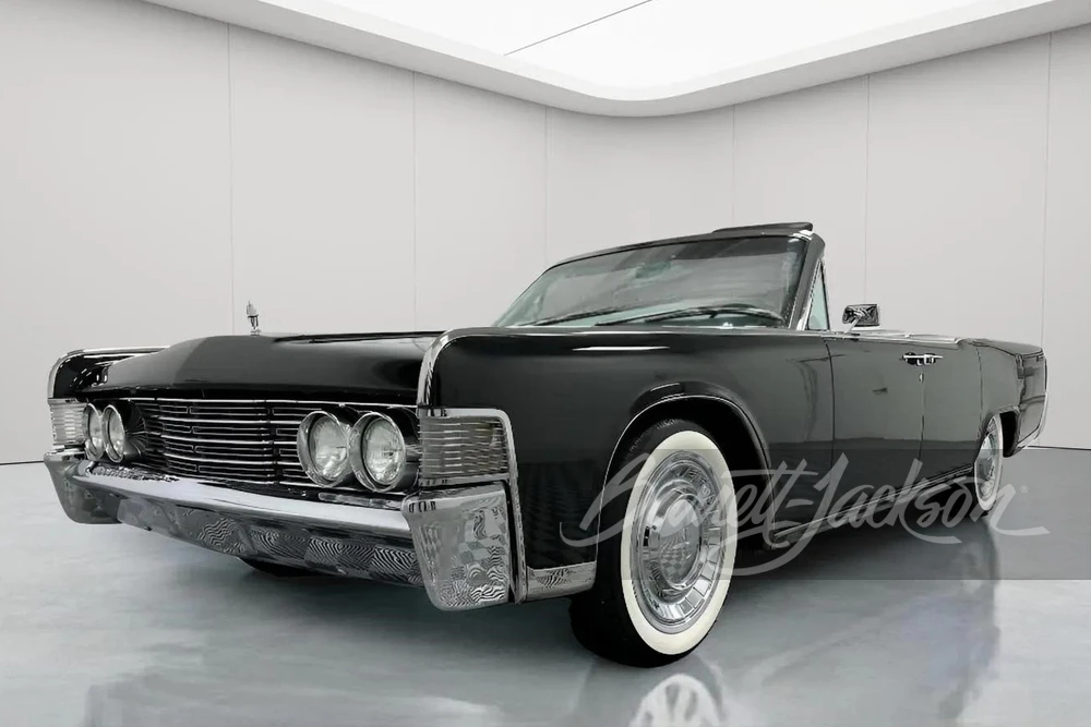 1965 Lincoln Continental 4th Gen - Image 12 of 27