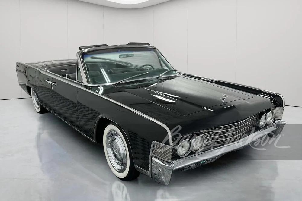 1965 Lincoln Continental 4th Gen - Image 16 of 27