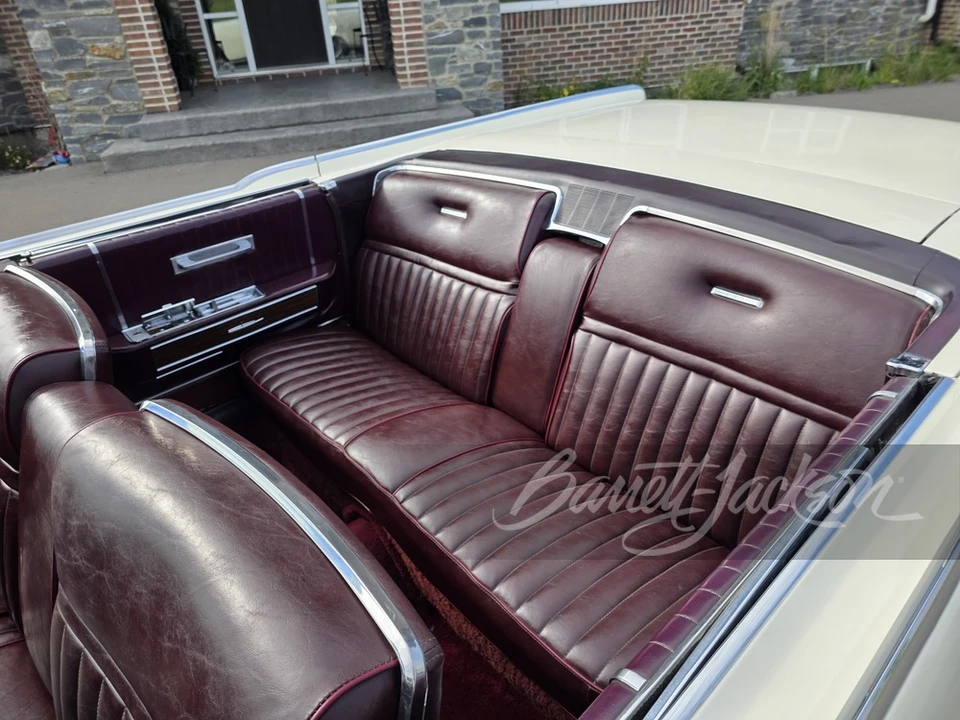 1965 Lincoln Continental 4th Gen - Image 16 of 31