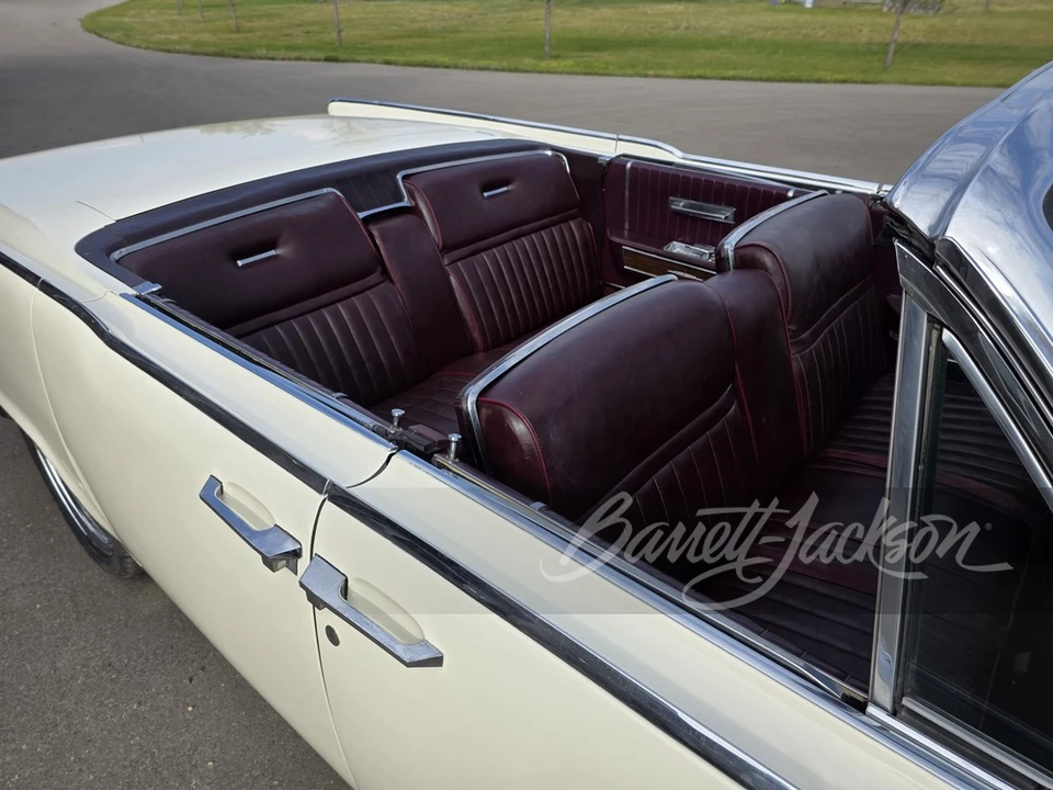 1965 Lincoln Continental 4th Gen - Image 19 of 31
