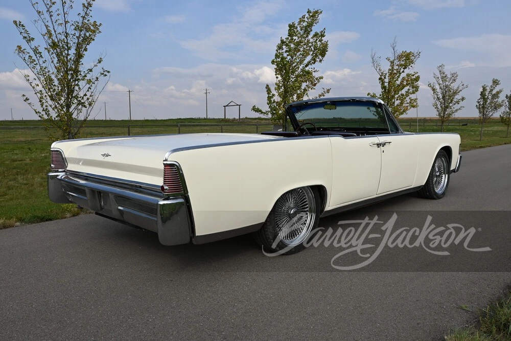 1965 Lincoln Continental 4th Gen - Image 25 of 31