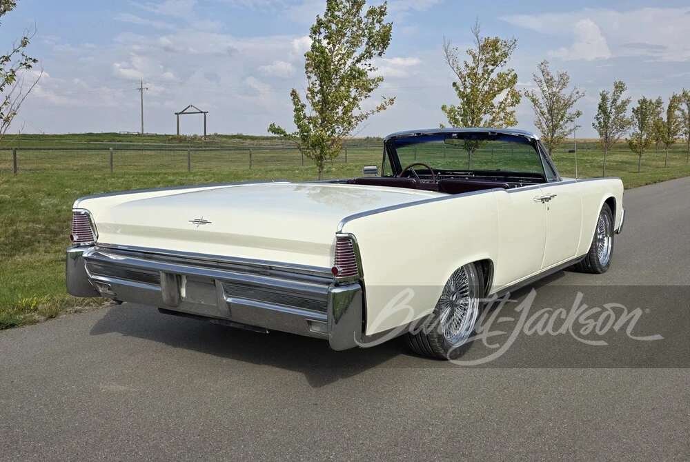 1965 Lincoln Continental 4th Gen - Image 2 of 31