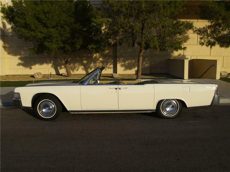 1965 Lincoln Continental 4th Gen - Image 4 of 5