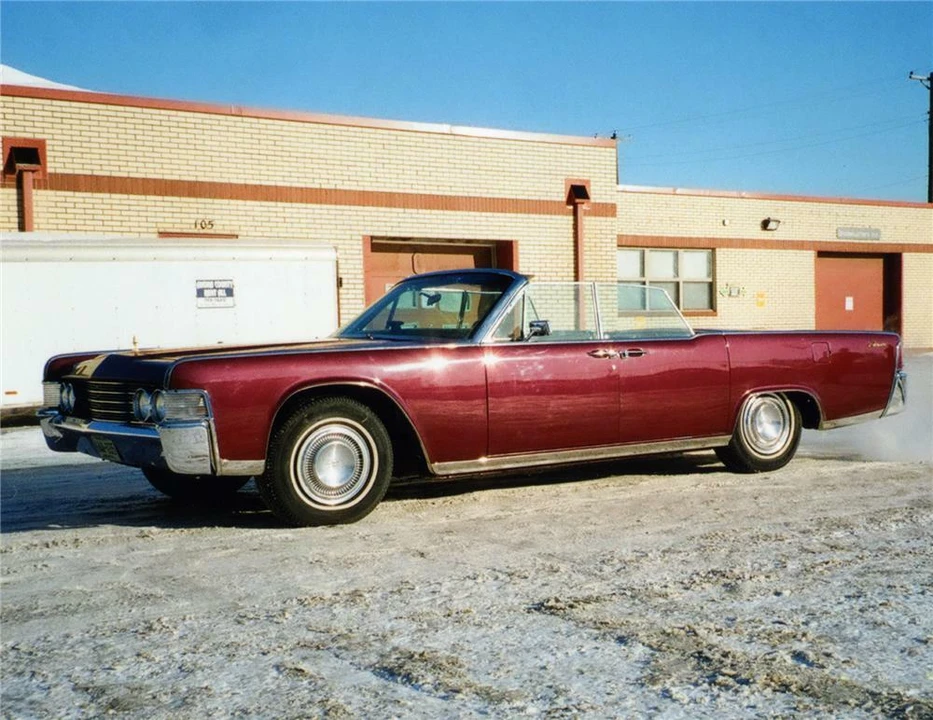 1965 Lincoln Continental 4th Gen - Image 4 of 4