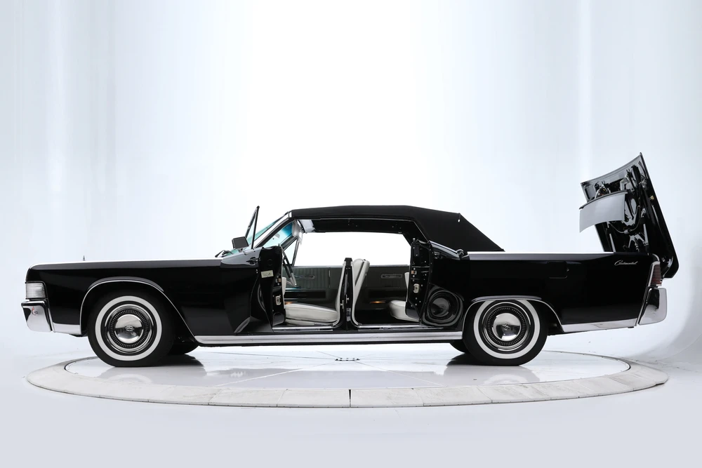 1965 Lincoln Continental 4th Gen - Image 12 of 16
