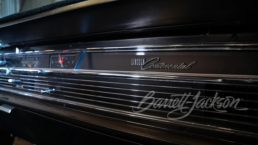 1965 Lincoln Continental 4th Gen - Image 23 of 31