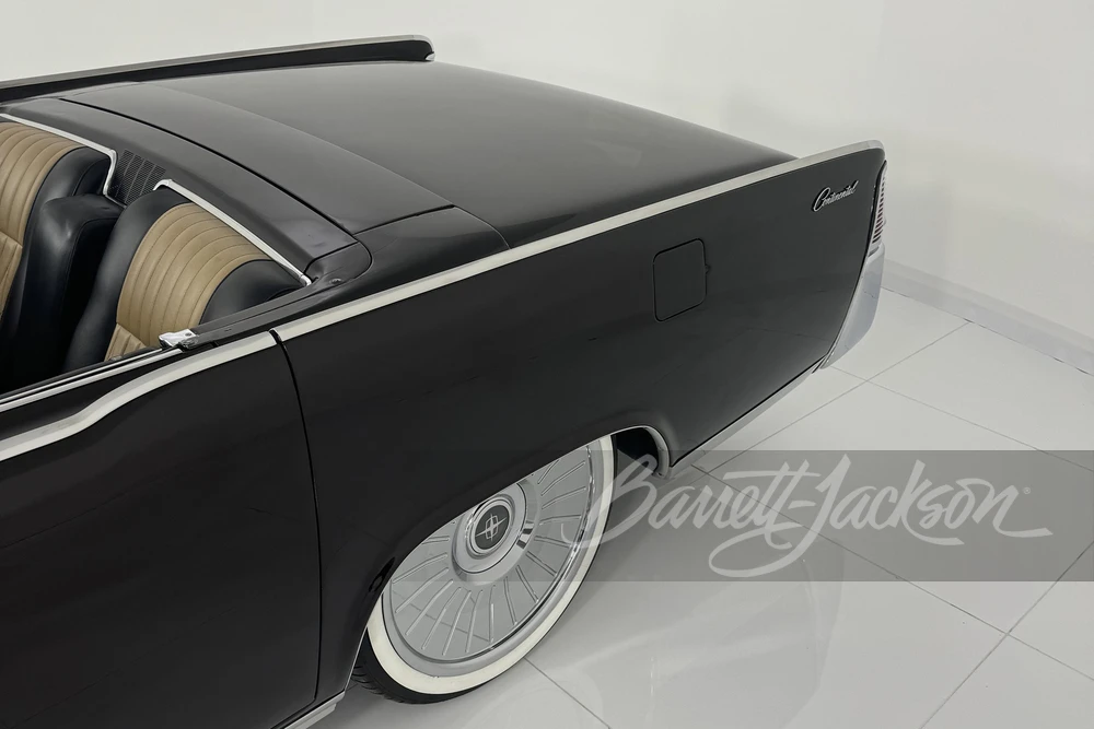 1965 Lincoln Continental 4th Gen - Image 9 of 31