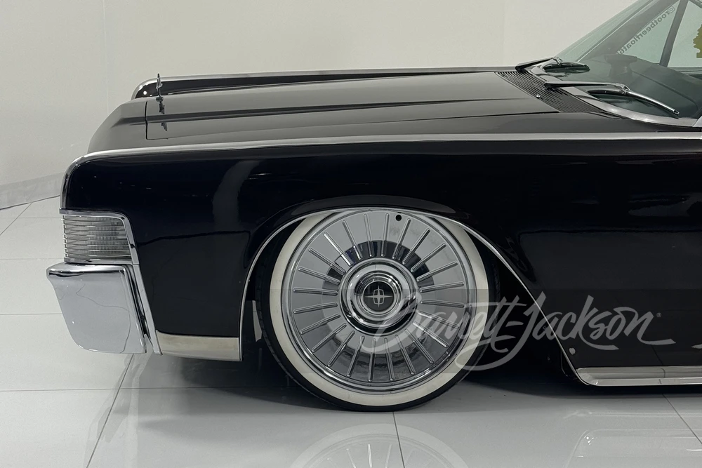 1965 Lincoln Continental 4th Gen - Image 11 of 31