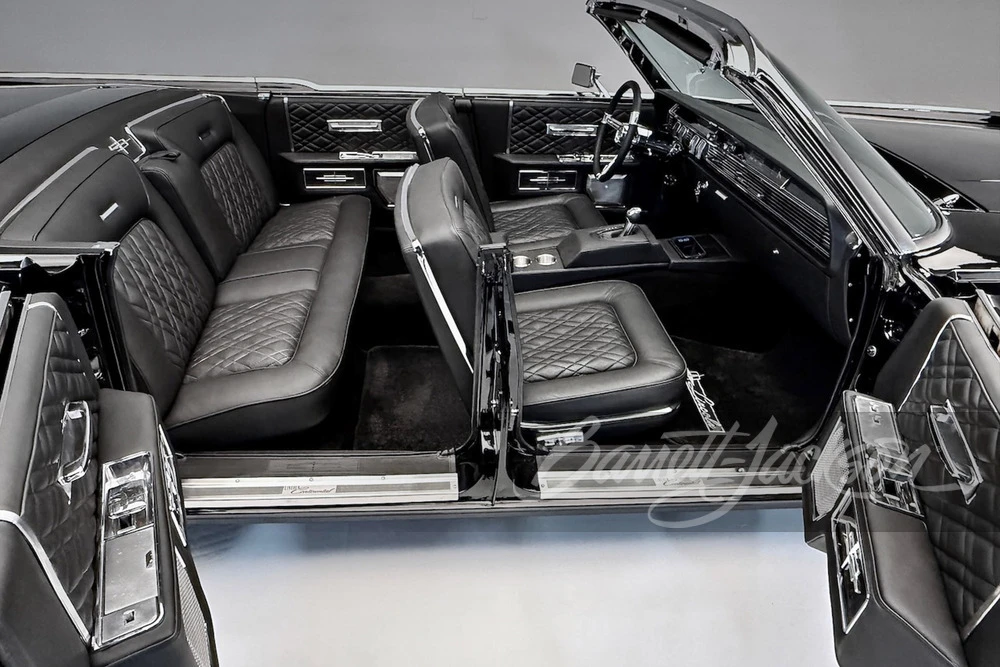1965 Lincoln Continental 4th Gen - Image 11 of 31