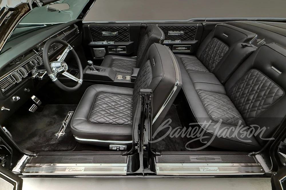 1965 Lincoln Continental 4th Gen - Image 10 of 31