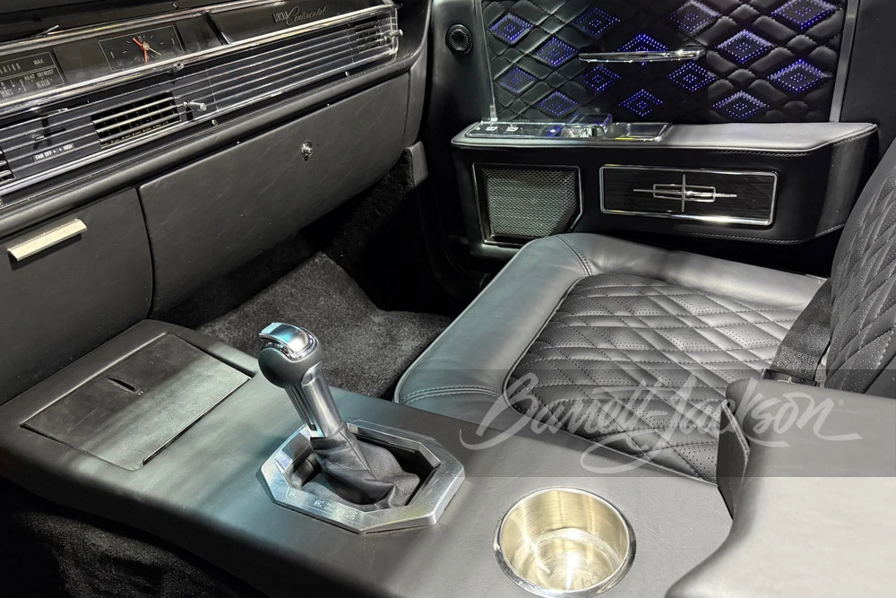 1965 Lincoln Continental 4th Gen - Image 14 of 31