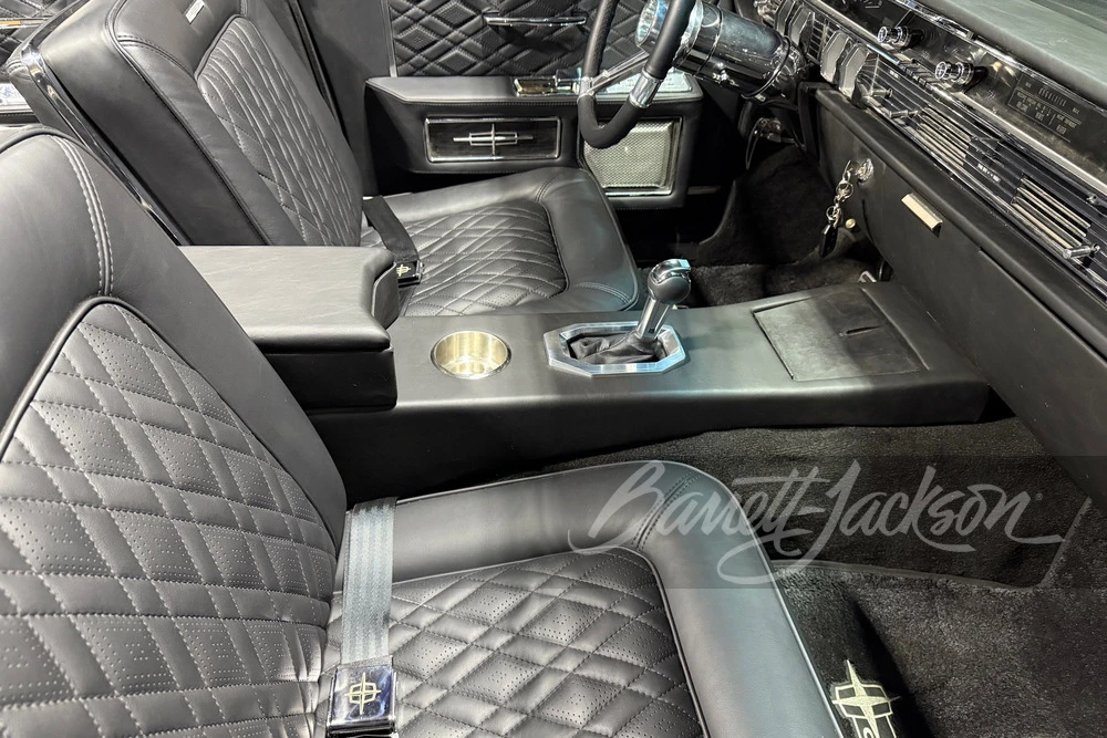 1965 Lincoln Continental 4th Gen - Image 18 of 31