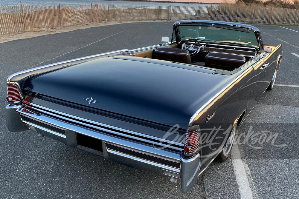 1965 Lincoln Continental 4th Gen - Image 15 of 29