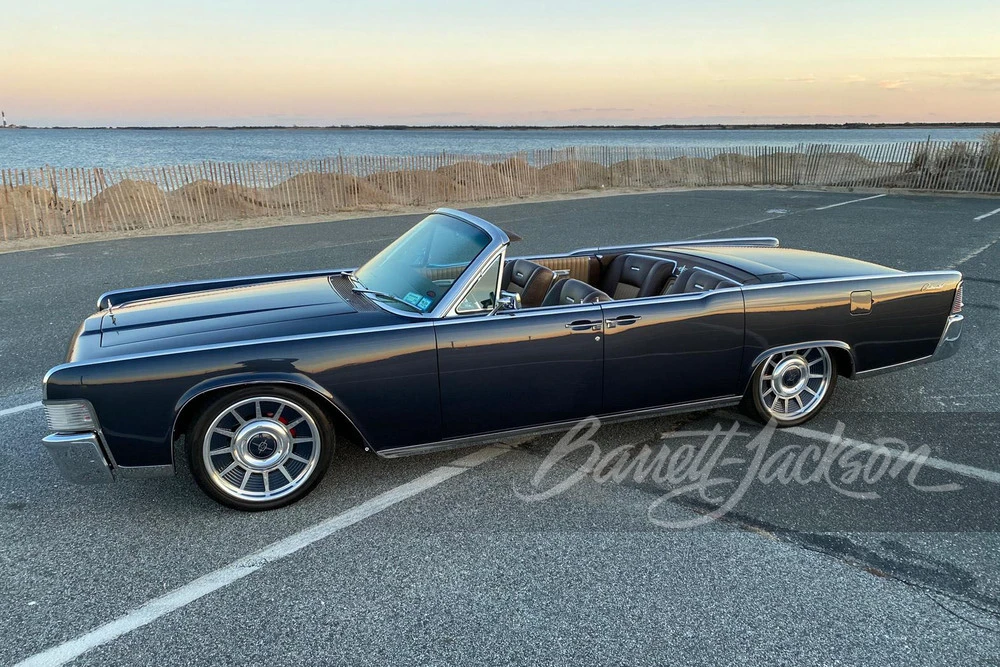 1965 Lincoln Continental 4th Gen - Image 17 of 29