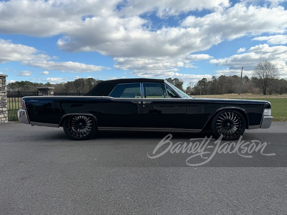 1965 Lincoln Continental 4th Gen - Image 4 of 16