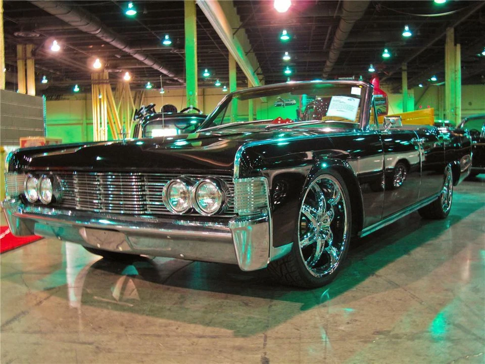 1965 Lincoln Continental 4th Gen - Image 2 of 4