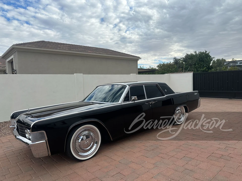 1965 Lincoln Continental 4th Gen - Image 8 of 13
