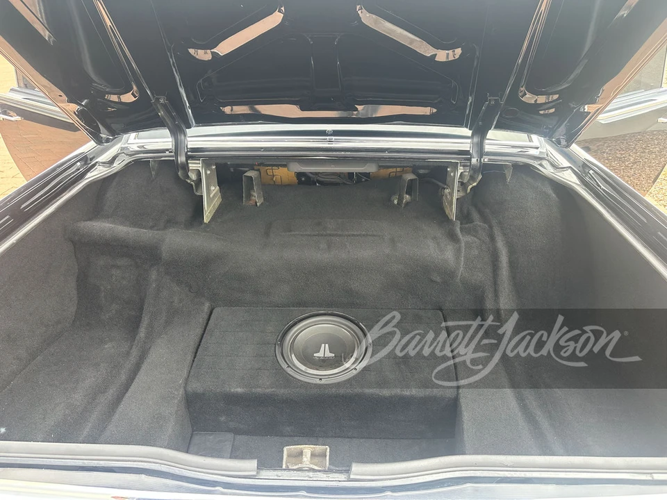 1965 Lincoln Continental 4th Gen - Image 12 of 13