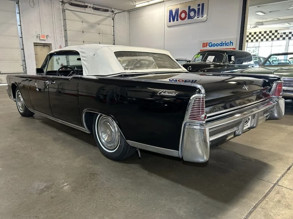 1965 Lincoln Continental 4th Gen - Image 6 of 21