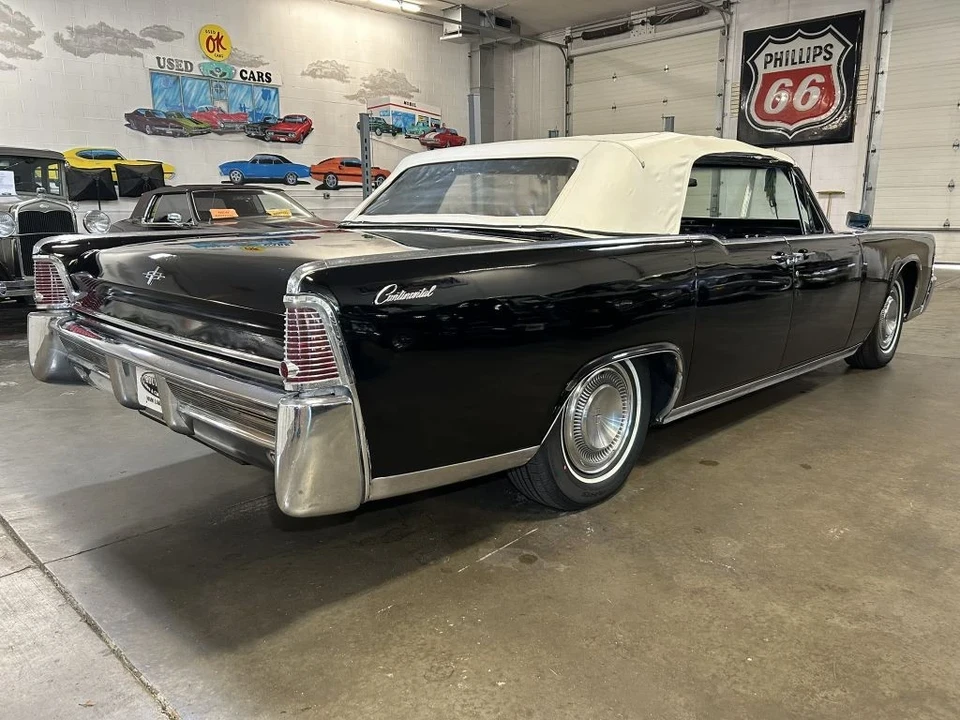 1965 Lincoln Continental 4th Gen - Image 4 of 21
