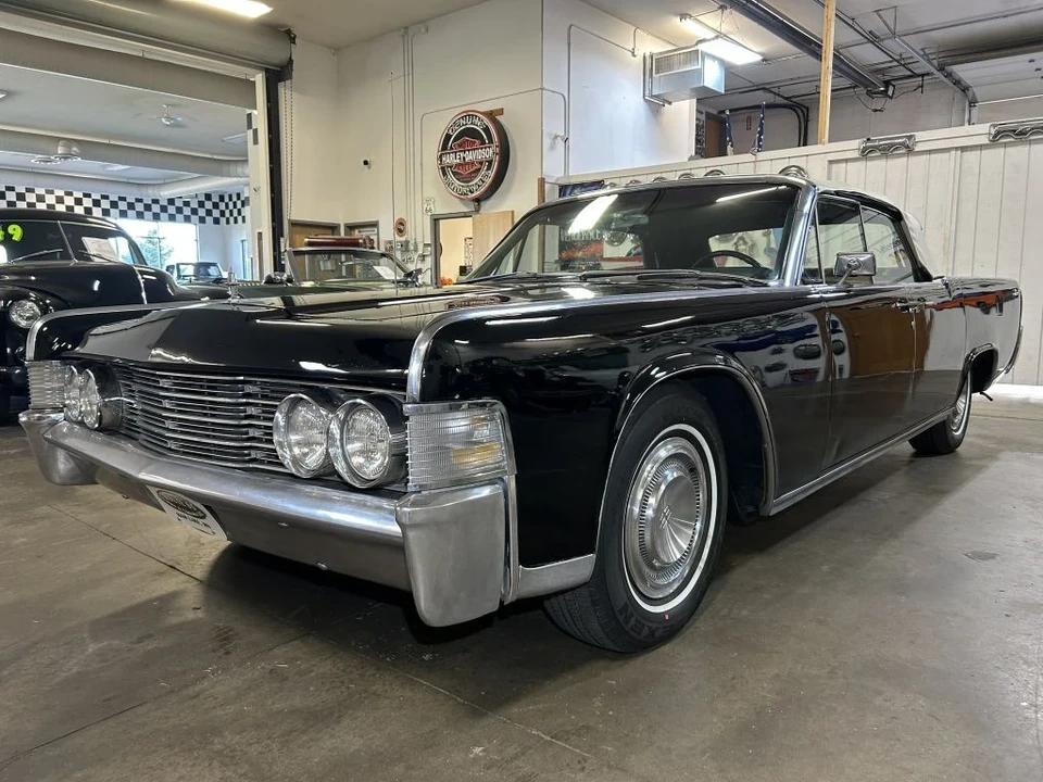 1965 Lincoln Continental 4th Gen - Image 8 of 21