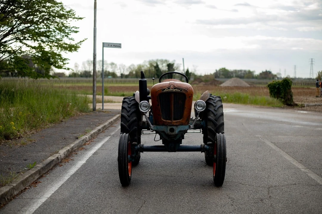 1965 Lamborghini Tractors - Image 17 of 30