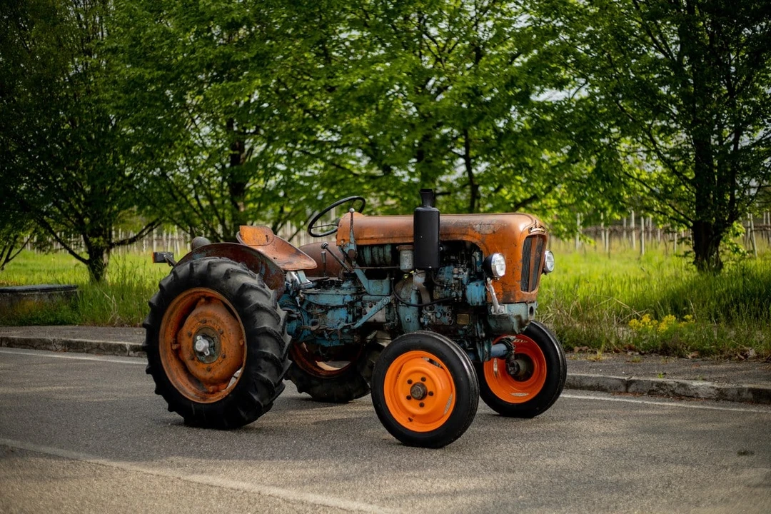 1965 Lamborghini Tractors - Image 5 of 30
