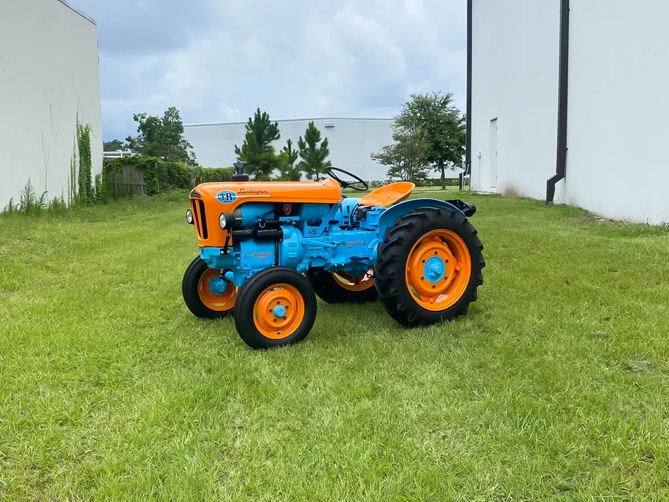 1965 Lamborghini Tractors - Image 4 of 6