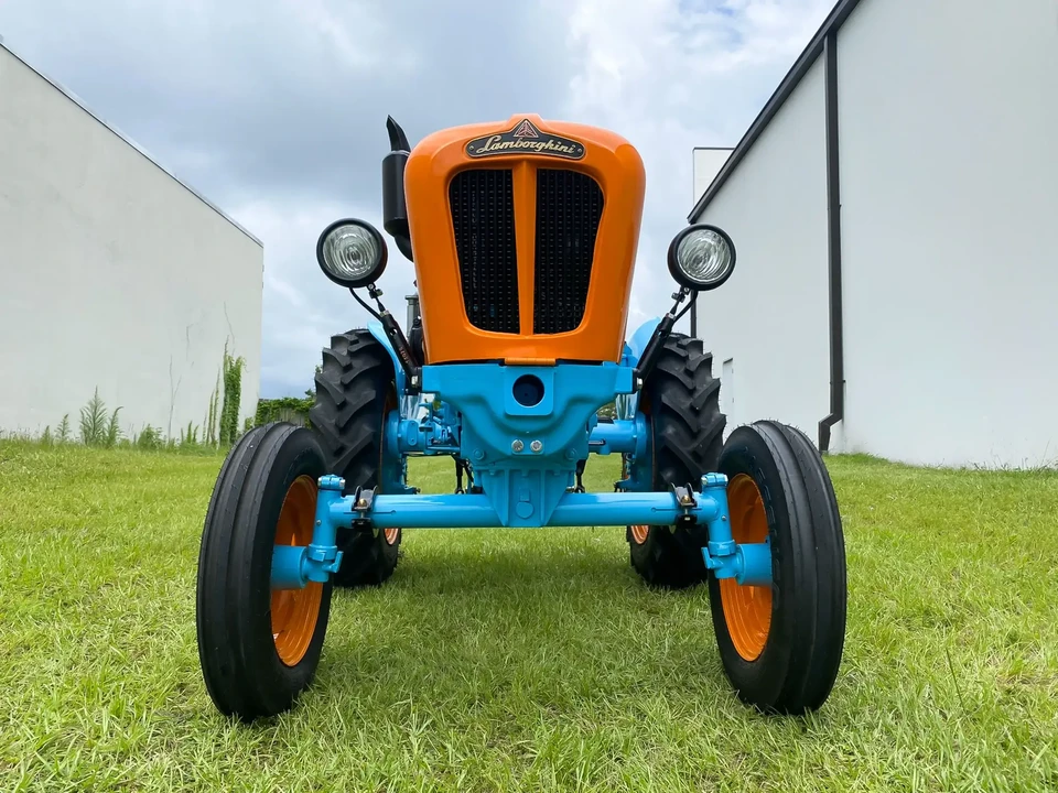 1965 Lamborghini Tractors - Image 2 of 6