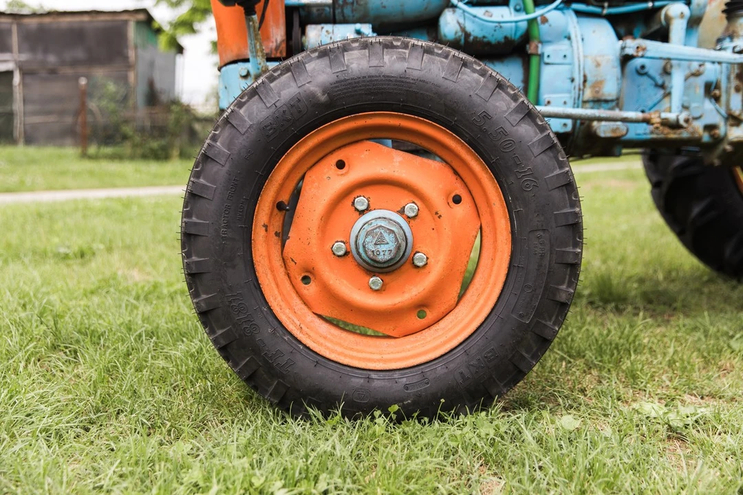 1965 Lamborghini Tractors - Image 13 of 30